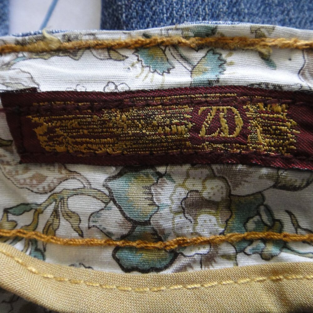 Zana Di Jeans Embroidered Flowers Butterfly Low Rise sz 1 Junior 26x32 Blue - Picture 14 of 15